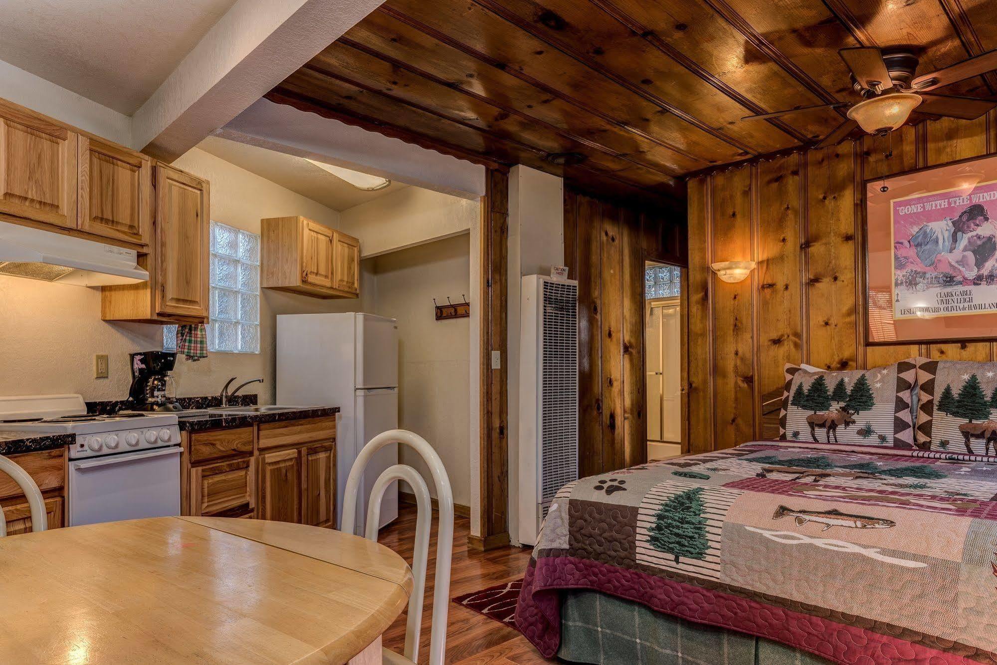 Doc'S Cottages South Lake Tahoe 스테이트라인 외부 사진